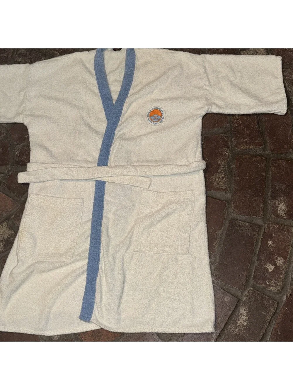 VTG Robe Corporation Of American Kabuki Coat From Inter-Continental Maui Hotel